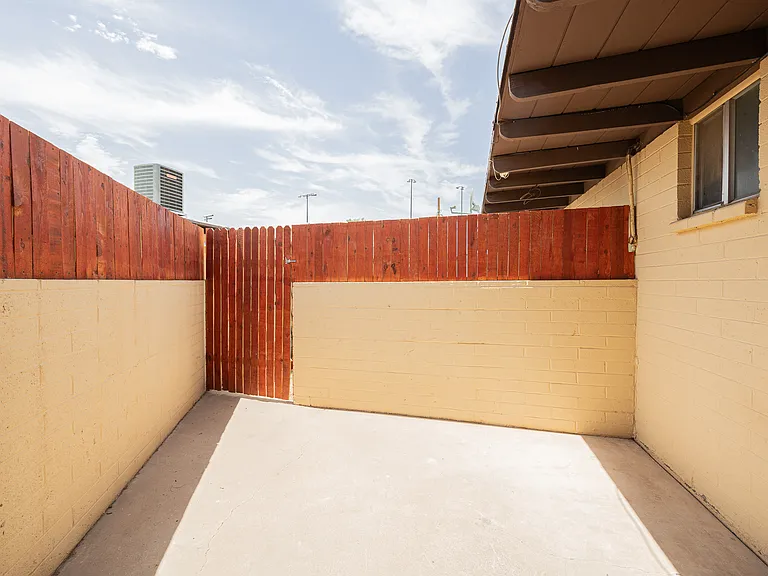 388 N Comanche Dr, Chandler Az — Photo 17