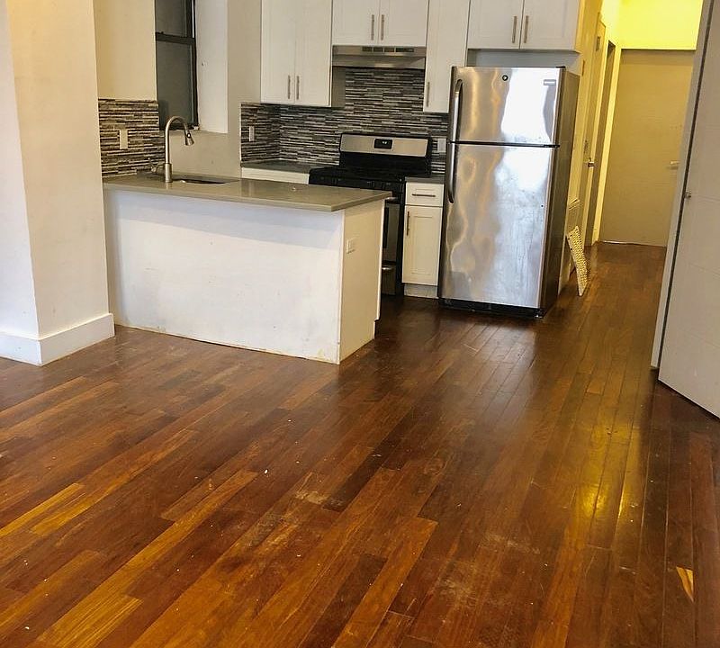 1st image of 84 Somers St APT 1