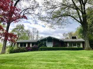 206 Mills Cross Rd, Staatsburg, NY 12580