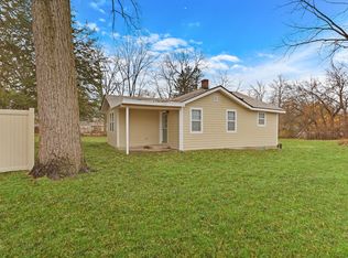 24791 W Rollins Rd, Round Lake, IL 60073