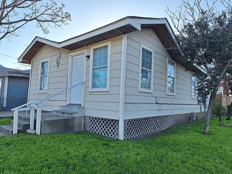 125 Cometa St #1 — Photo 10