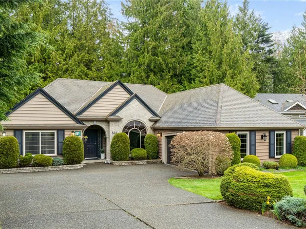 564 Hazelwood Pl, Qualicum Beach, BC V9K 1A1