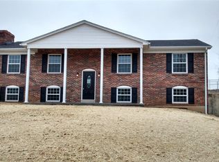 703 Bon Aire Dr, Elizabethtown, KY 42701