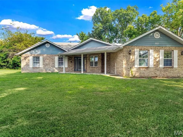 112 Lake Stratford Ct, Fairview Heights, IL 62208