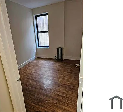 585 Bristol St — Photo 7