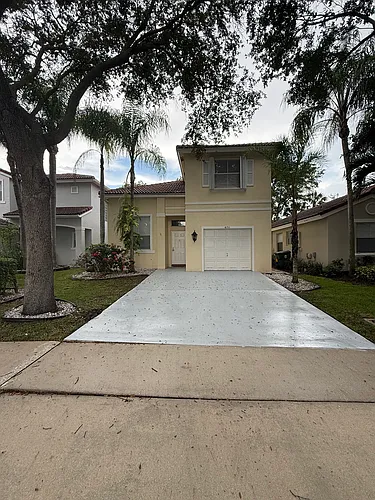 6711 Green Island Cir Photo 1