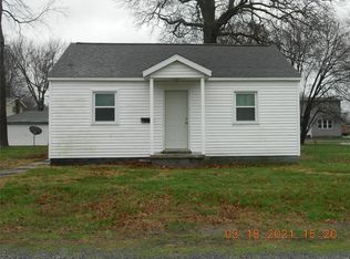 314 S Broadway, Breese, IL 62230