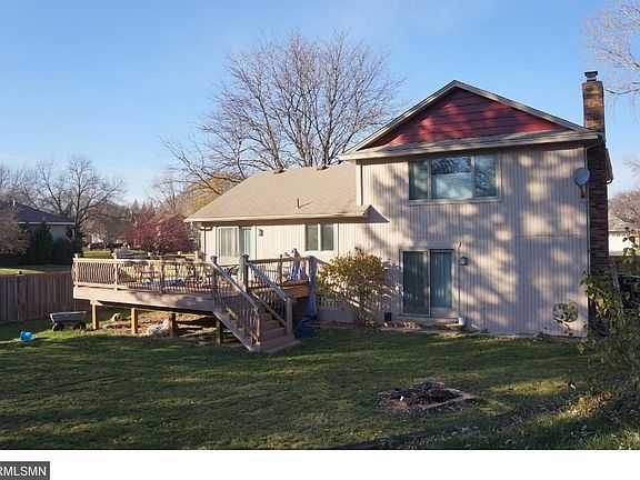 2nd image of 101 Knoll Cir E