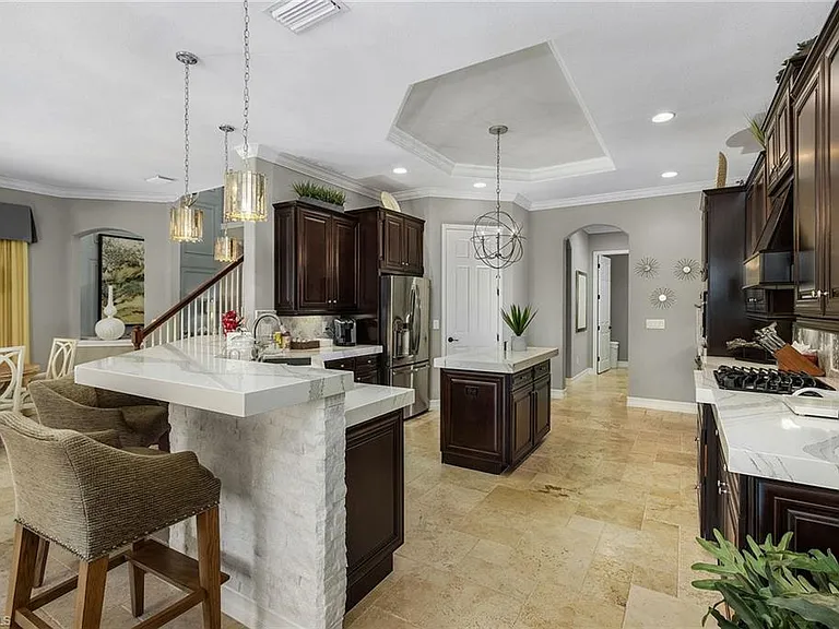 3423 Runaway Ct — Photo 4