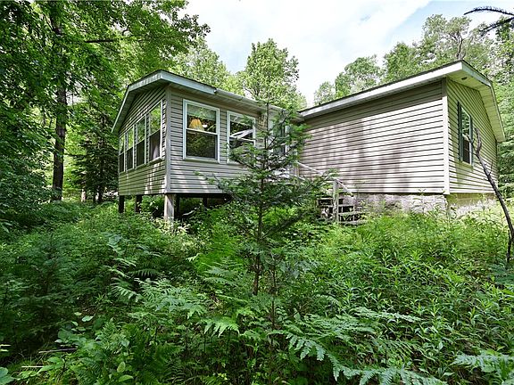 5th image of 42505 Woodcrest Drive