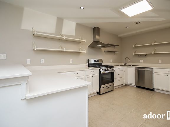 2nd image of 2102 Hillshire Dr
