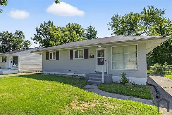 10772 Spring Garden Dr — Photo 3