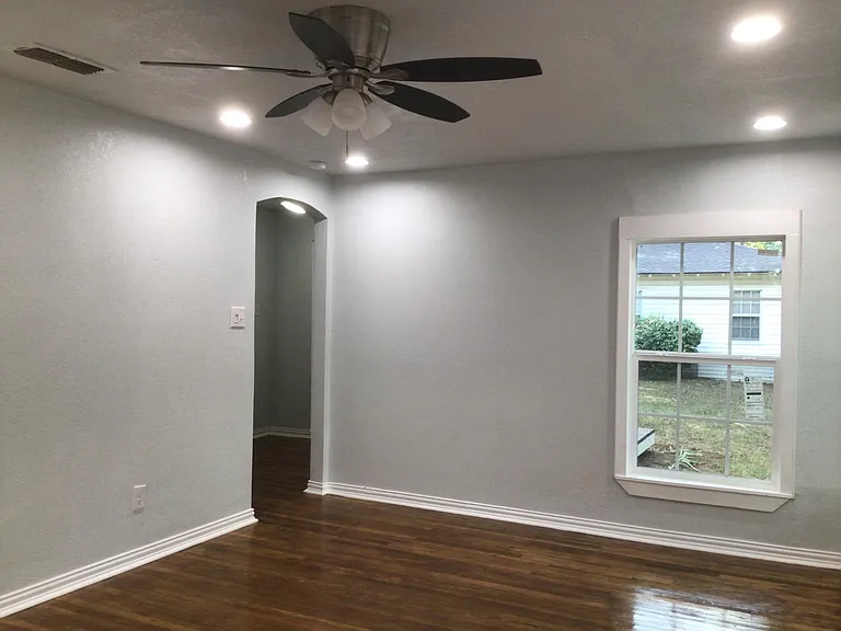 405 Madison St — Photo 9