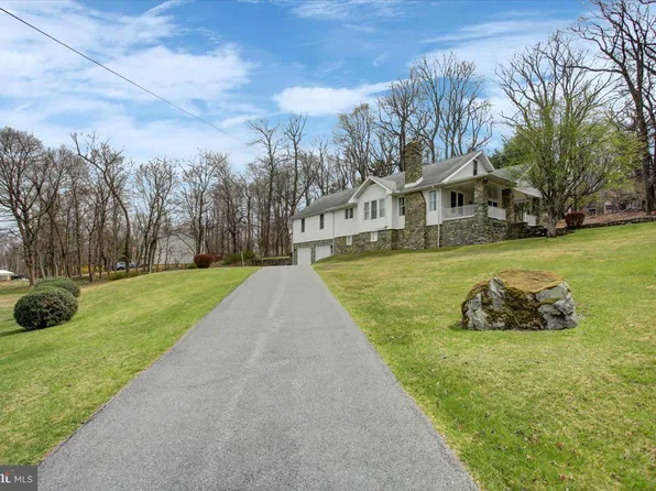 14625 Hilltop Rd, Cascade, MD 21719