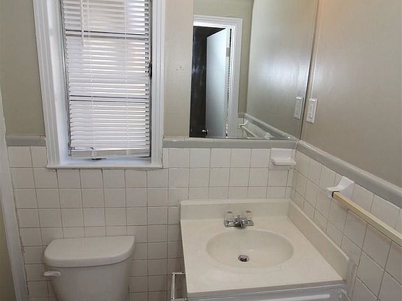 3rd image of 1839 Lanier Ln