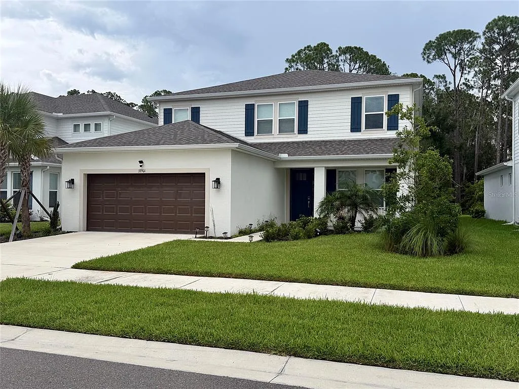 4 bed, 3.5 bath, 2600 sqft, $4,950 — Photo 1