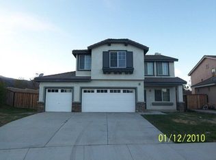 1043 Meadowlake Ln, Lake Elsinore, CA 92530