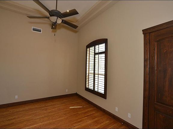 3rd image of 6409 Snowheights Ct