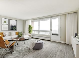Parkwood Hills, Ottawa, ON K2E 7E8