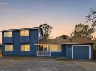 646 Ridge Rd, Redding, CA 96003