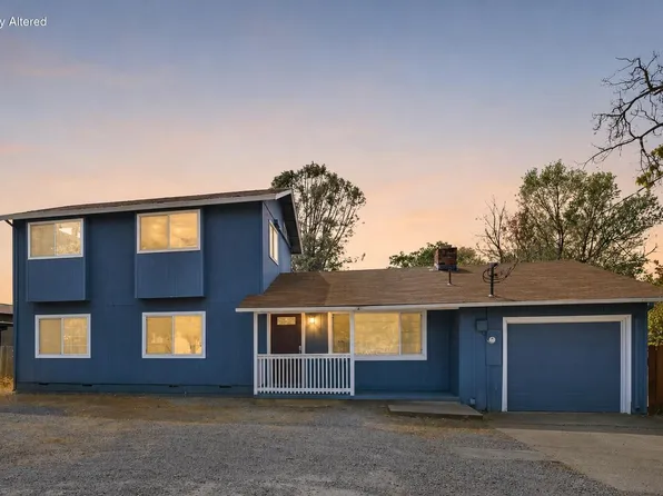 646 Ridge Rd, Redding, CA 96003