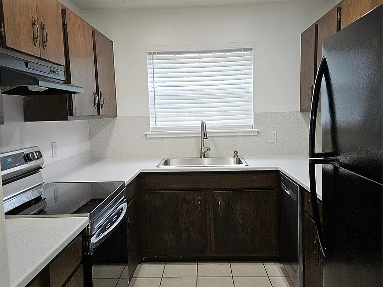 7221 S 66th East Ave #7219/7221 — Photo 10