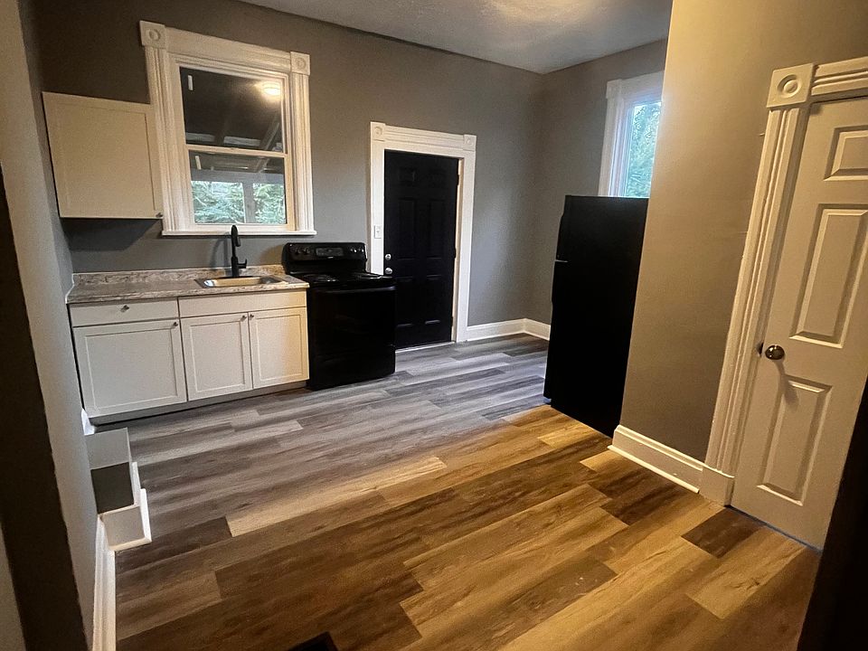 1st image of 4404 Vine St #1