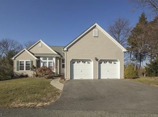 62 Canada Goose Dr, Hackettstown, NJ 07840