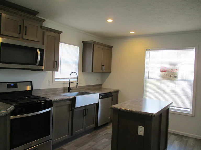 6471 S Division Ave — Photo 15