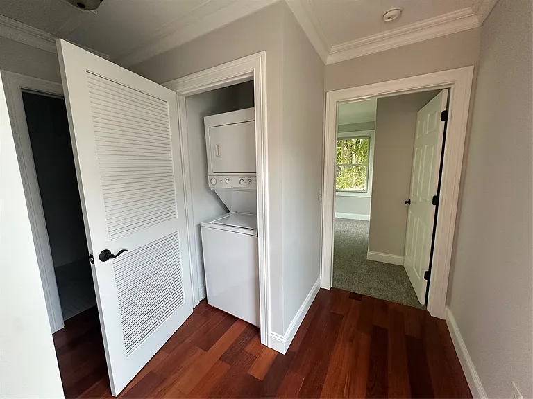 35 Mary St #2 — Photo 10
