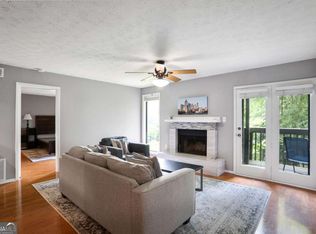 903 Tuxworth Cir, Decatur, GA 30033