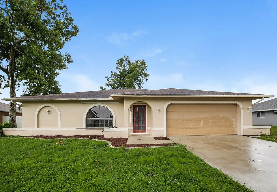 433 SE 13th Pl
