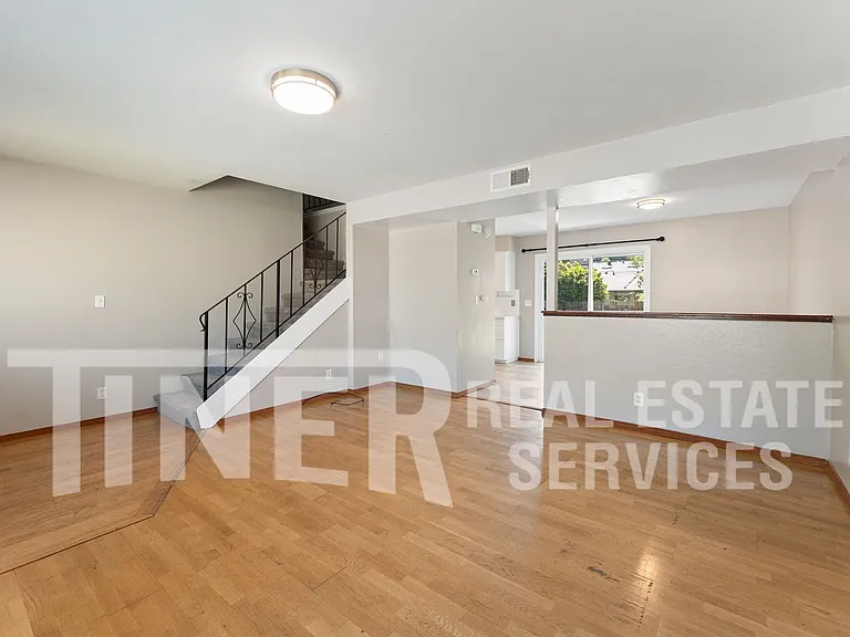 6167 Oakgreen Cir — Photo 3