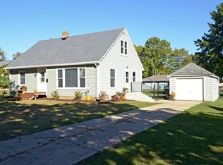 132 S Highland Ave, Jefferson, WI 53549