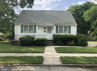 429 W 6th St, Palmyra, NJ 08065