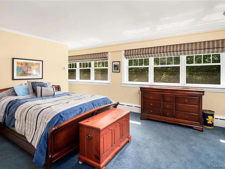 220 Croton Ave — Photo 17