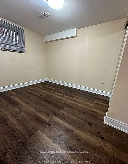 36 Ferncastle Cres — Photo 6