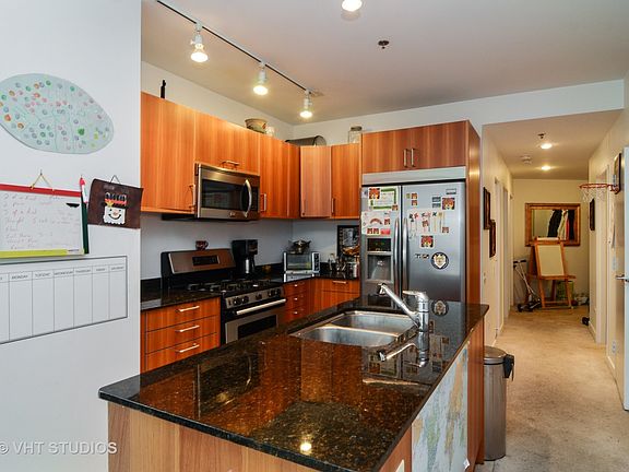 3rd image of 510 W Erie St APT 1101