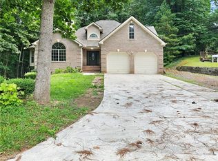 4480 Granada Dr, College Park, GA 30349