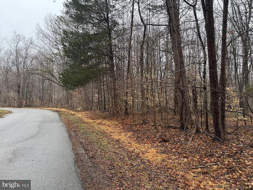 2nd image of 8465 Warren Dr