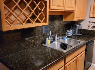 8224 Center Pkwy APT 28, Sacramento, CA