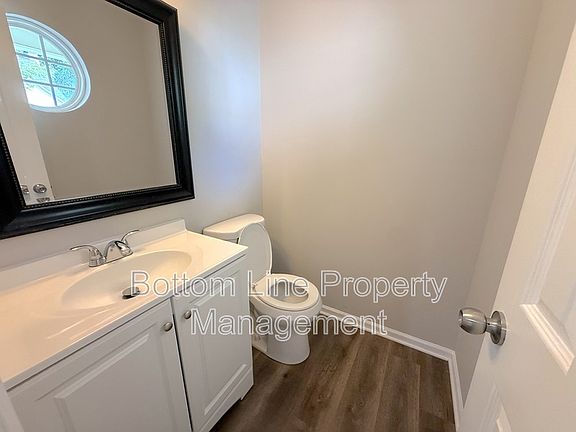 4th image of 4133 Robinwood Dr