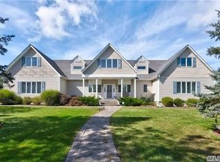 84 Grant Dr, AQUEBOGUE, NY 11901