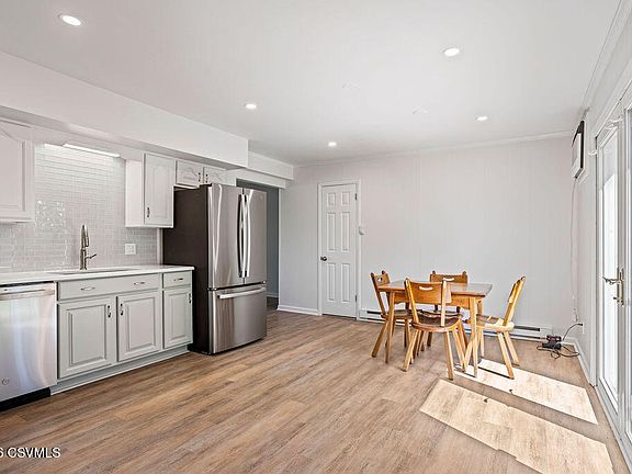 4th image of 449 Avenue A
