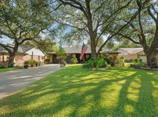 1105 Hemphill Ct, Cleburne, TX 76033