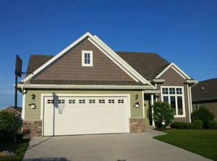4865 Isabella Cir, Hobart, WI 54155