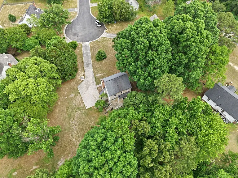 1000 Hornbuckle Ct — Photo 43