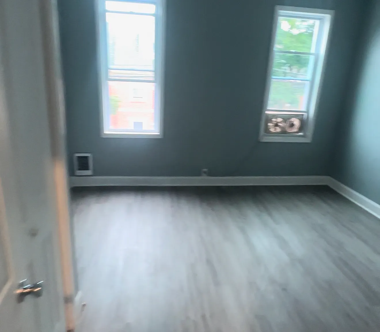 3 bed, 1026 sqft, $1,550 — Photo 3