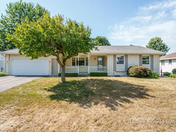 1886 Newcastle Dr, Jenison, MI 49428