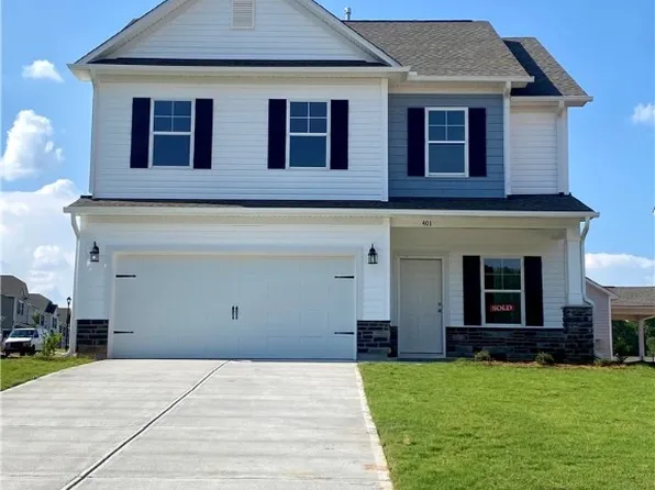 401 Sonoma Ct, Seneca, SC 29678